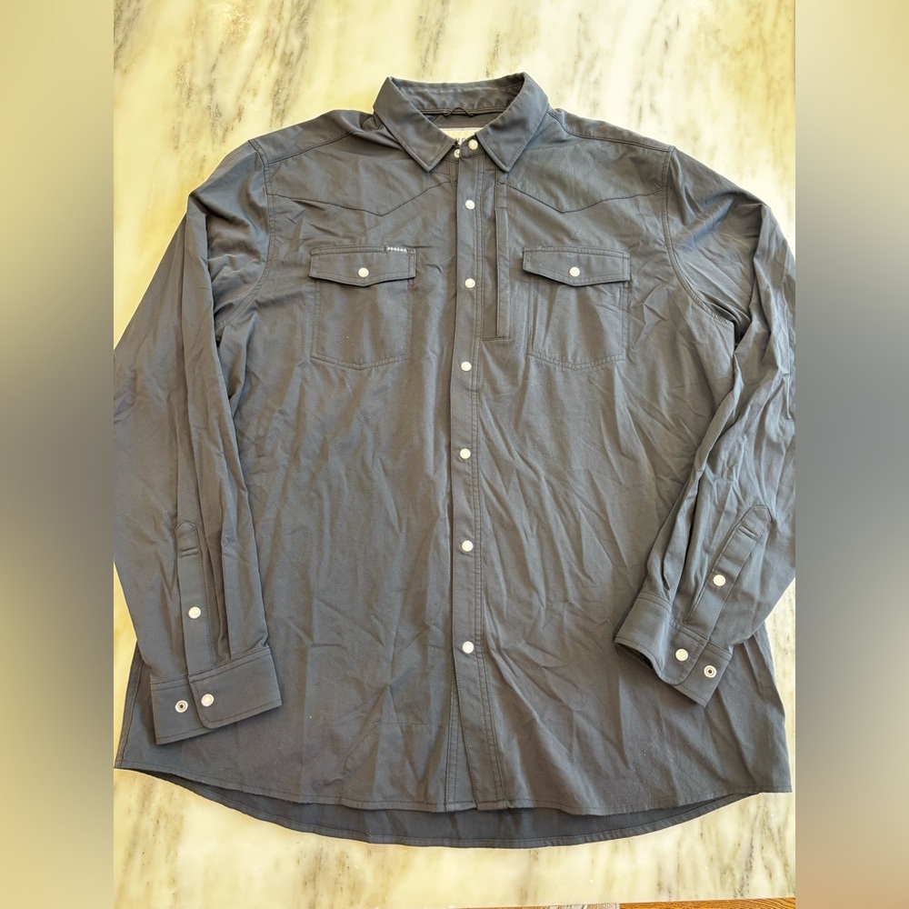 Black poncho untra-lite men’s shirt